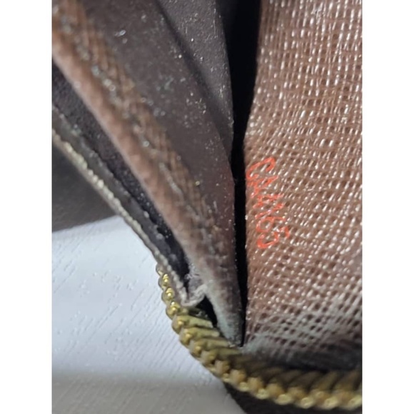 Authentic Louis Vuitton Damier Ebene Canvas Zippy Wallet Brown - Picture 5 of 16